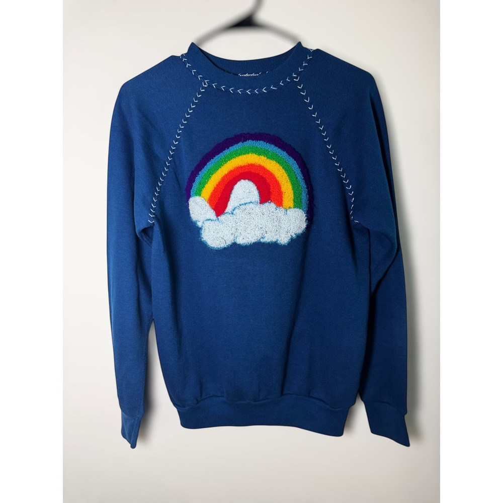 VTG Tultex Retro Rainbow Cloud Sweatshirt Medium Raglan Sleeve‎ Embroidered